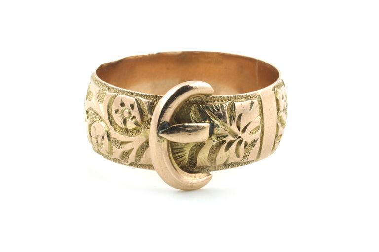 Buckle Style Ring 9ct gold Size Q
