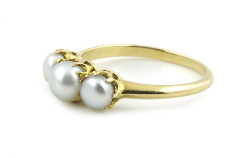 AnchorCert 3 Natural Pearl Ring 18ct yellow gold Size M