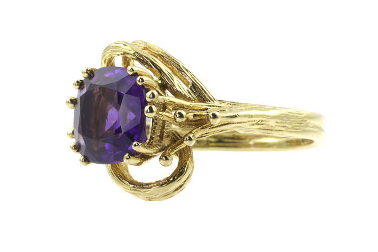 Amethyst Single Stone Ring 18ct gold Size O