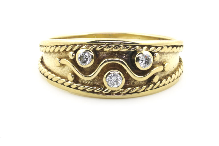 Diamond 3 Stone Ring 9ct yellow gold Size M