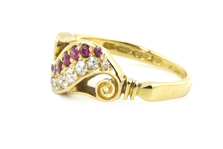 Ruby & Diamond Ring 18ct yellow gold Size K