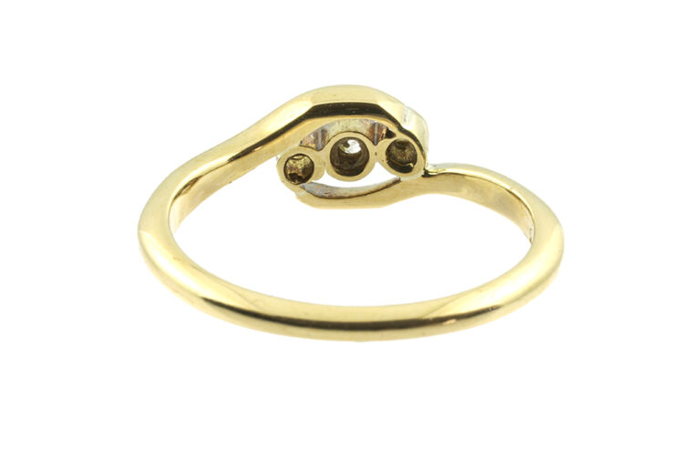 Diamond 3 Stone Ring 18ct gold & platinum, Size M