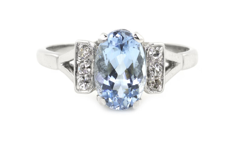 Aquamarine & Diamond 7 Stone Ring 18ct white gold & platinum Size O