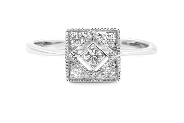 Edwardian Style Diamond Cluster Ring 18ct white gold Size M