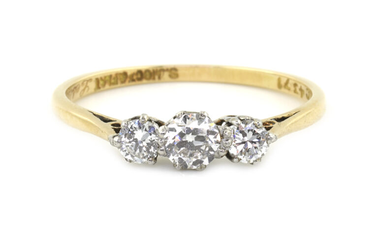 Diamond 3 Stone Ring 18ct gold & platinum Size P
