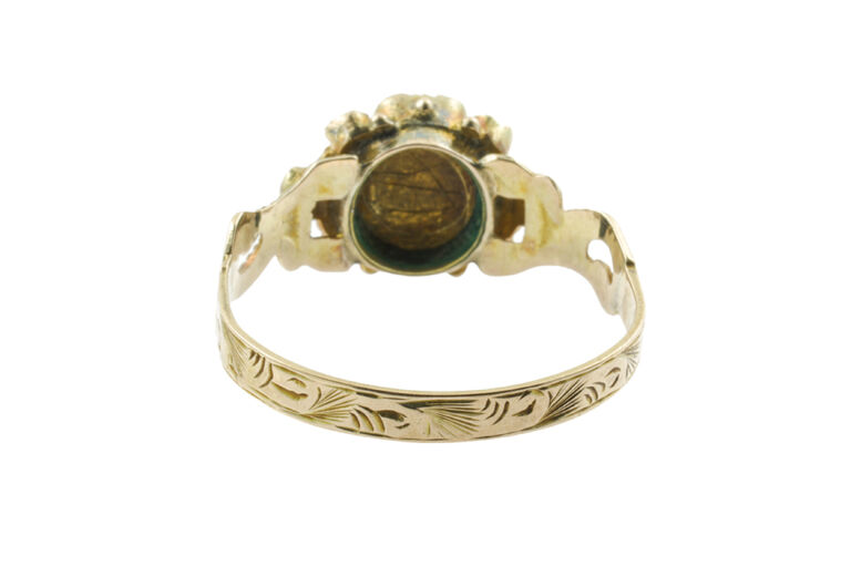 Victorian Garnet & Pearl Band Ring 9ct gold Size P.