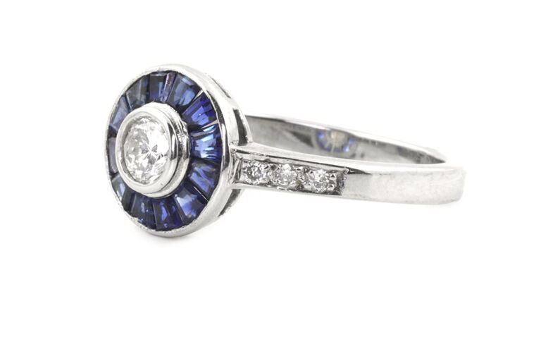 Blue Sapphire & Diamond Cluster Ring 18ct white gold Size N