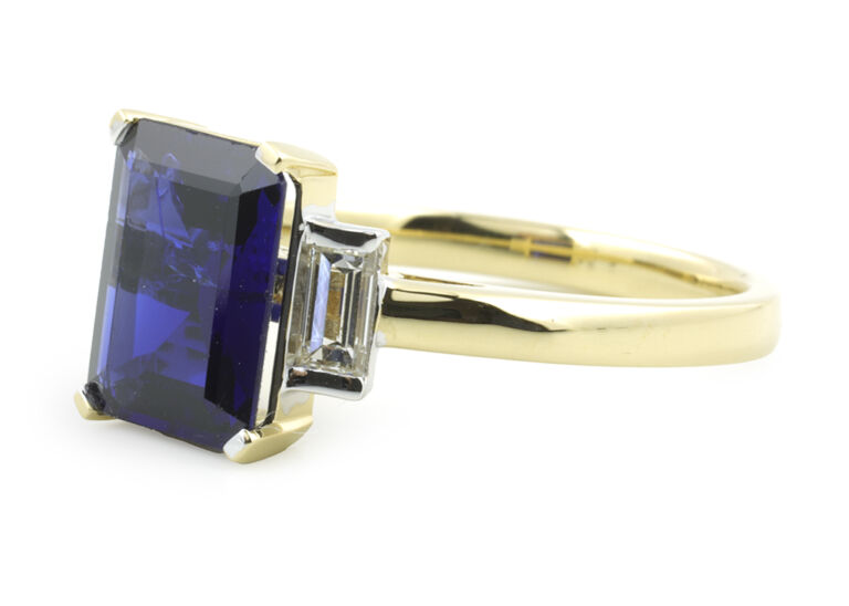 Certified Blue Sapphire & Diamond 3 Stone Ring 18ct gold Size N