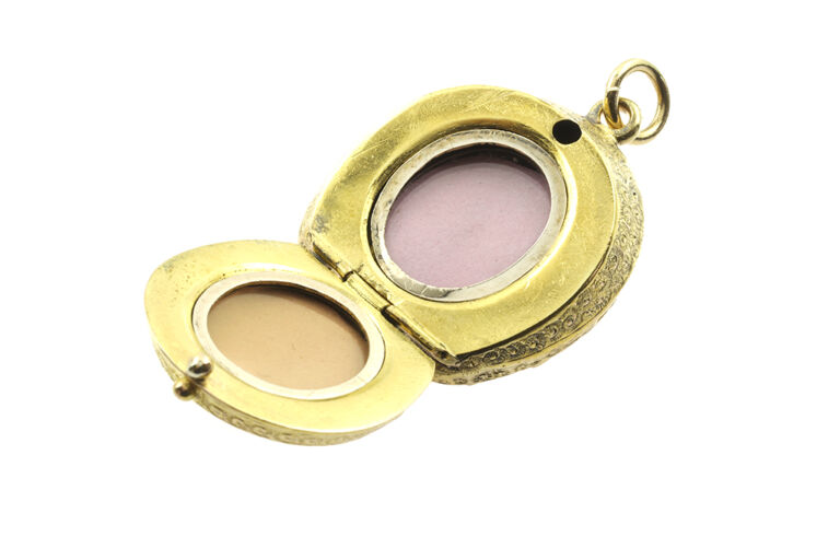 Antique Horseshoe Locket 15ct yellow gold