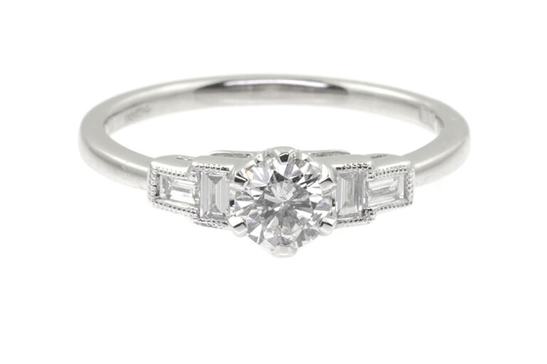 Diamond Solitaire Ring Platinum Size M