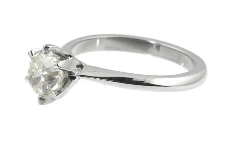 AnchorCert Diamond Solitaire Ring Platinum size M