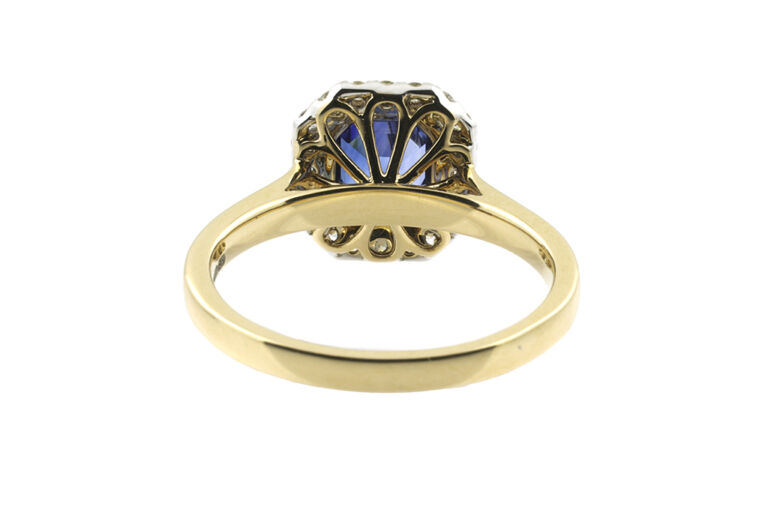 Blue Sapphire & Diamond Cluster Ring 18ct gold Size N