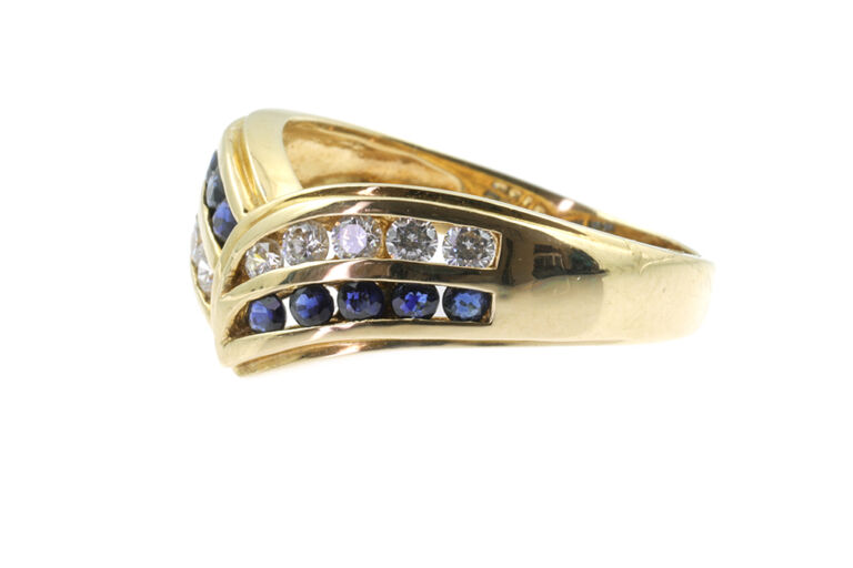 Blue Sapphire & Cubic Zirconia Shaped Ring 9ct gold Size O
