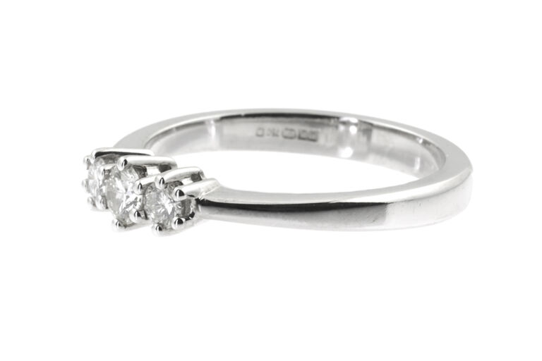 Diamond 3 Stone Ring 18ct white gold Size N