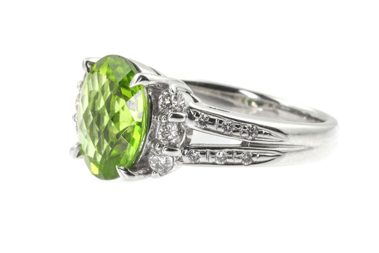 Peridot & Diamond Cluster Ring 18ct white gold Size K