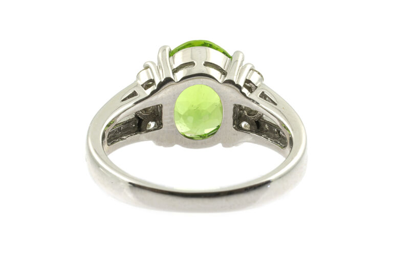Peridot & Diamond Cluster Ring 18ct white gold Size K