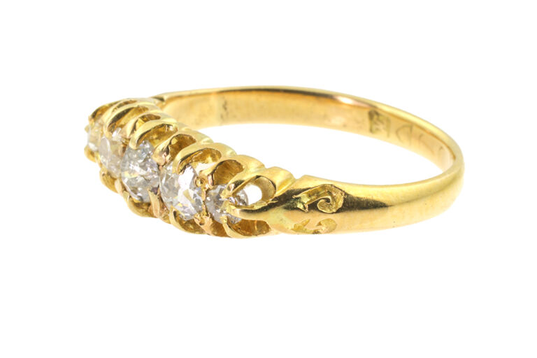 Antique Diamond 5 Stone Ring18ct yellow gold Size M