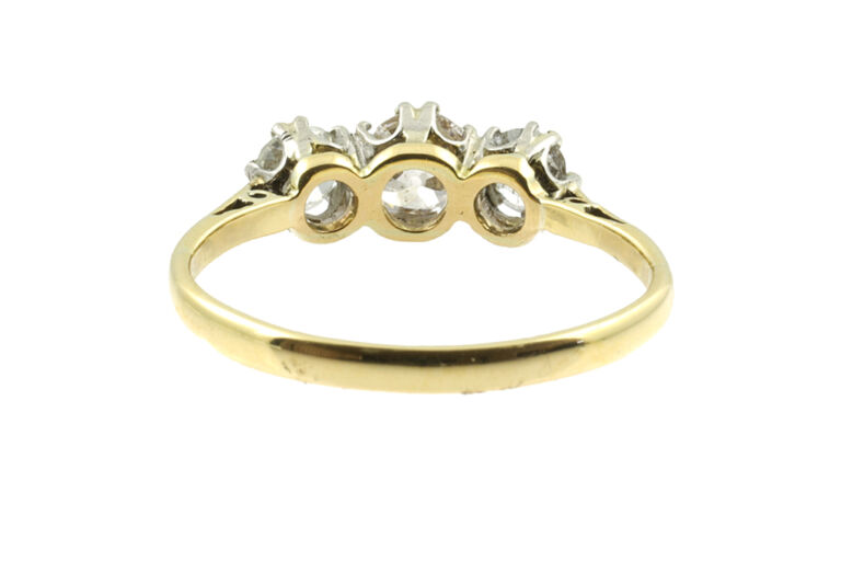 Diamond 3 Stone Ring 18ct gold Size M