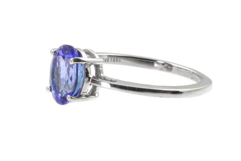 Tanzanite Solitaire Ring 14ct white gold Size L