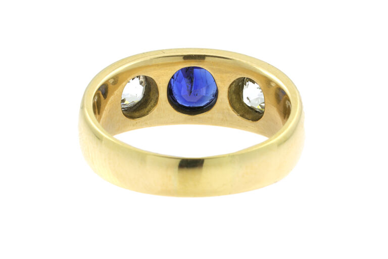 Blue Sapphire & Diamond Band Ring 18ct yellow gold Size O.
