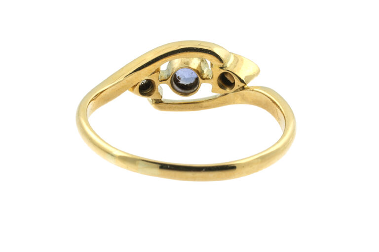 Blue Sapphire & Diamond 3 Stone Ring 18ct gold Size N.