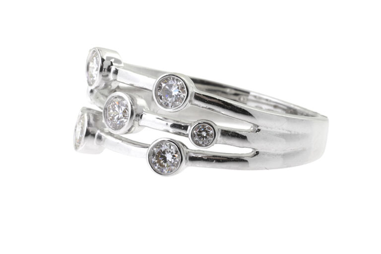 Diamond Set Bubble Ring 9ct white gold Size N