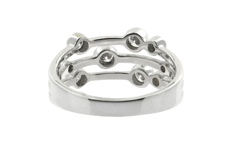 Diamond Set Bubble Ring 9ct white gold Size N