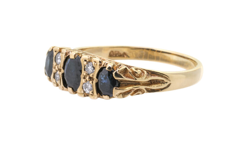 Blue Sapphire & Diamond 7 Stone Ring 9ct gold Size M