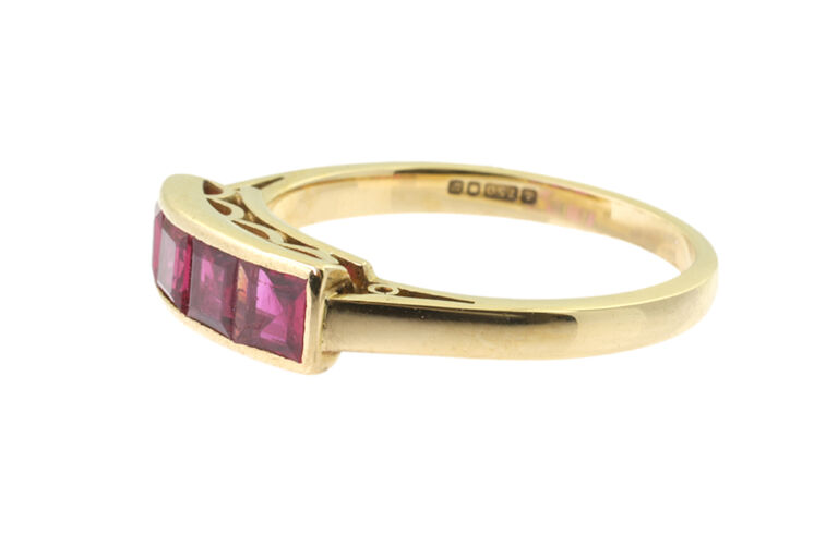 Burmese Ruby 4 Stone Ring 18ct gold Size M.
