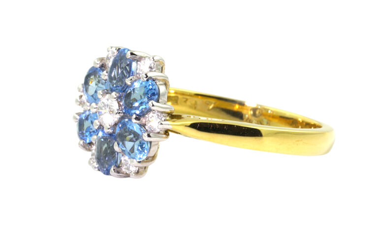 Aquamarine & Diamond Cluster Ring 18ct gold Size L
