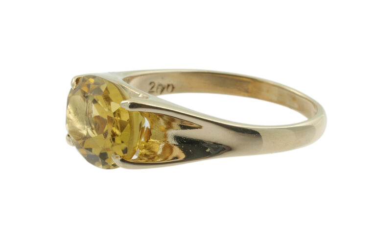 Citrine Single Stone Ring 9ct gold Size: O.