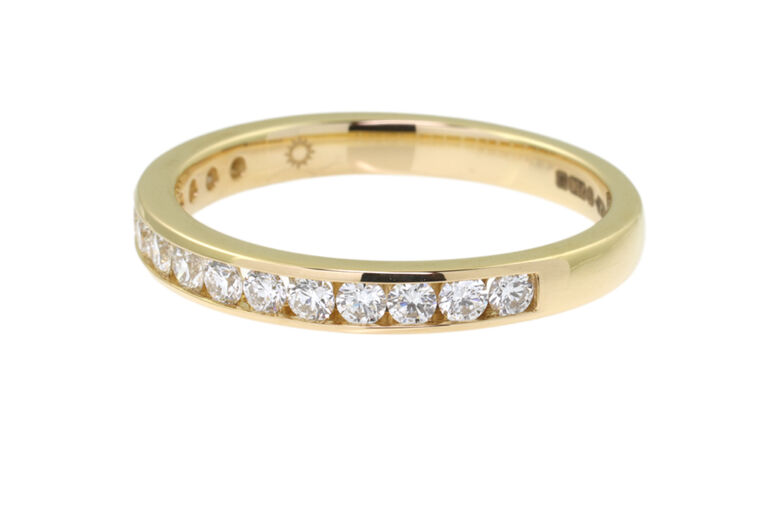 Diamond Half Eternity Ring 18ct gold size: P