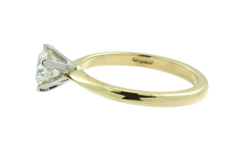 Bespoke Certified Diamond Solitaire Ring 18ct gold hallmark, Size N.