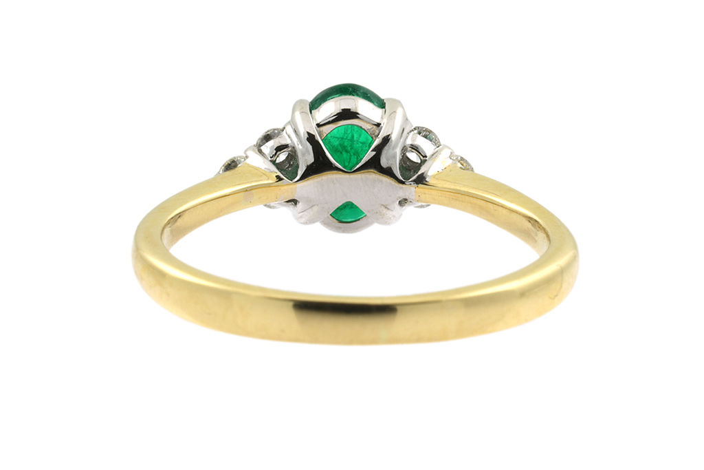 Emerald & Diamond 7 Stone Trefoil Style Ring 18ct gold Size: J