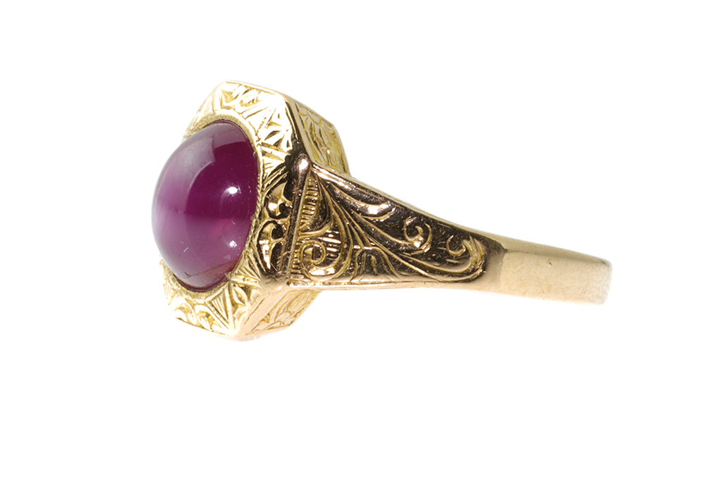 Star Ruby Single Stone Ring 18ct yellow gold, Size: K