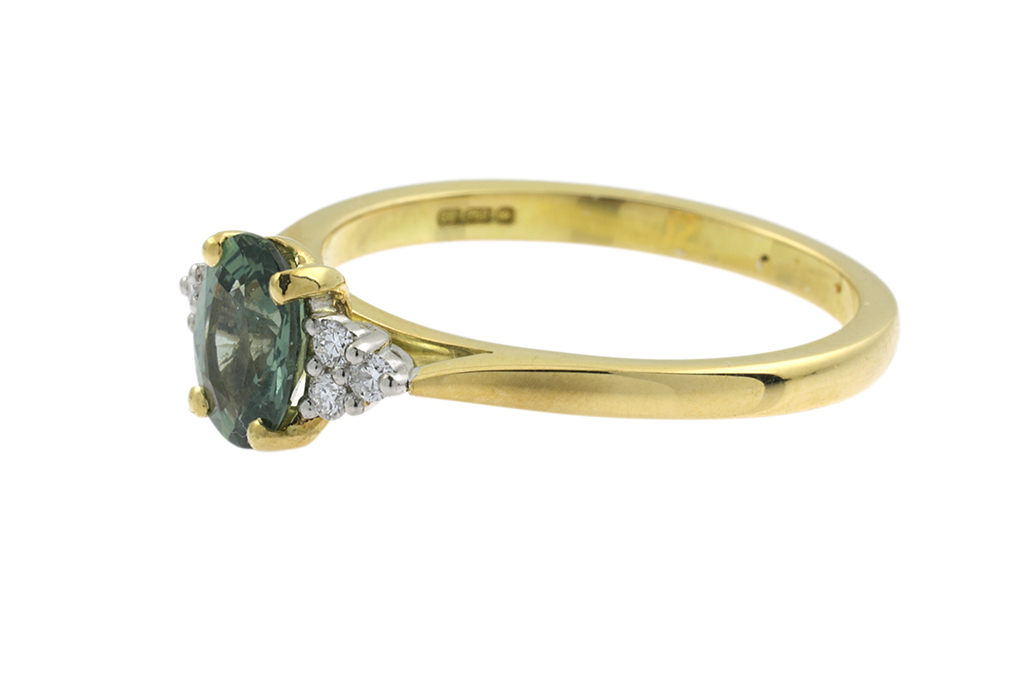 Bespoke Green Sapphire & Diamond 7 Stone Trefoil Ring 18ct gold & platinum, Size: N.