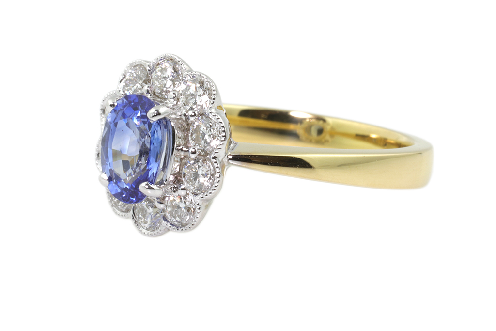 Blue Sapphire & Diamond Cluster Ring 18ct gold Size: N